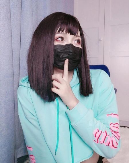 《乳色吐息》免费观看
