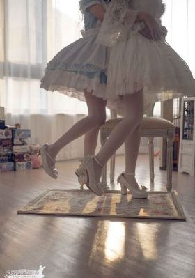 梁深荣