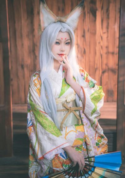 云菲菲