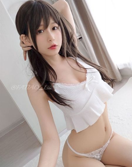 钟欣潼陈冠希无删减在线观看