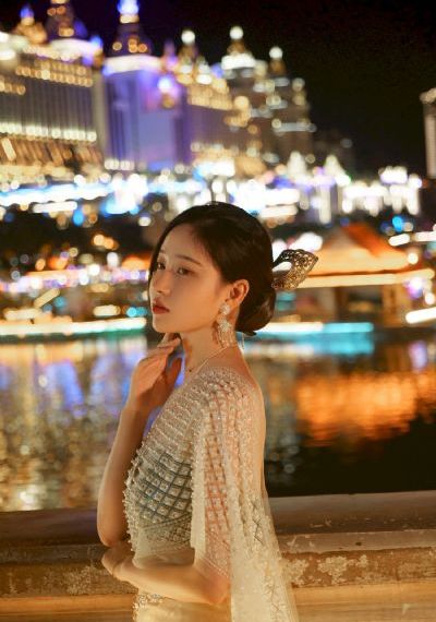 菠萝在线观看免费观看电视