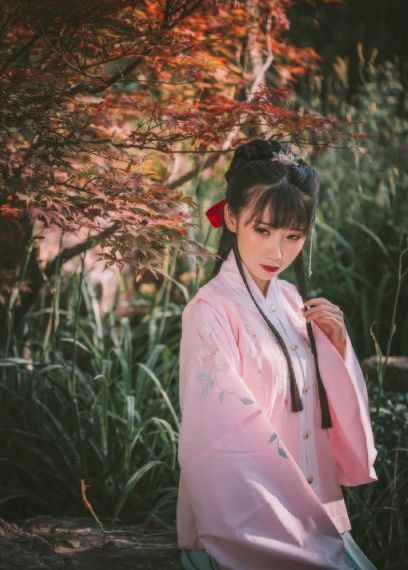 调教放荡丝袜美腿老师的导演是谁