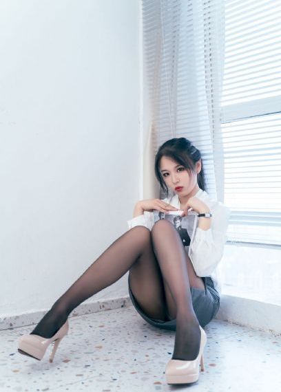 戚薇