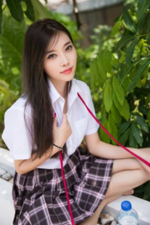 线上游戏的队友不可能是女生
