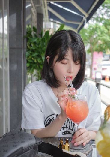 年轻的嫂子2免费观看
