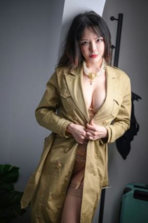 女邻居1