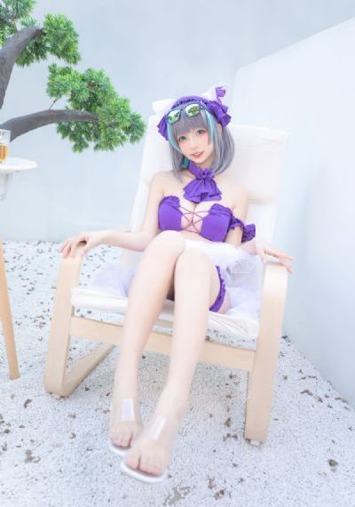 奔驰7座商务车威霆